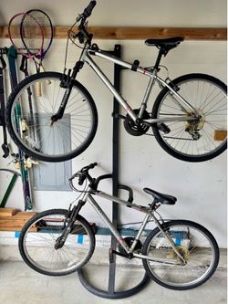 Diamondback Mountain Bikes w/ rack