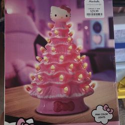 Hello kitty tree