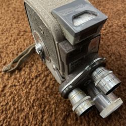 1970 Keystone Capri K-26 8mm Triple Lens Turret Rollfilm Camera