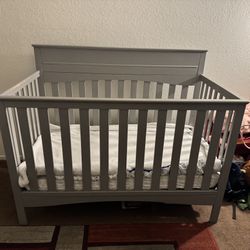 Baby Crib/ Grey