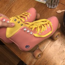 impala roller skates, pink/yellow