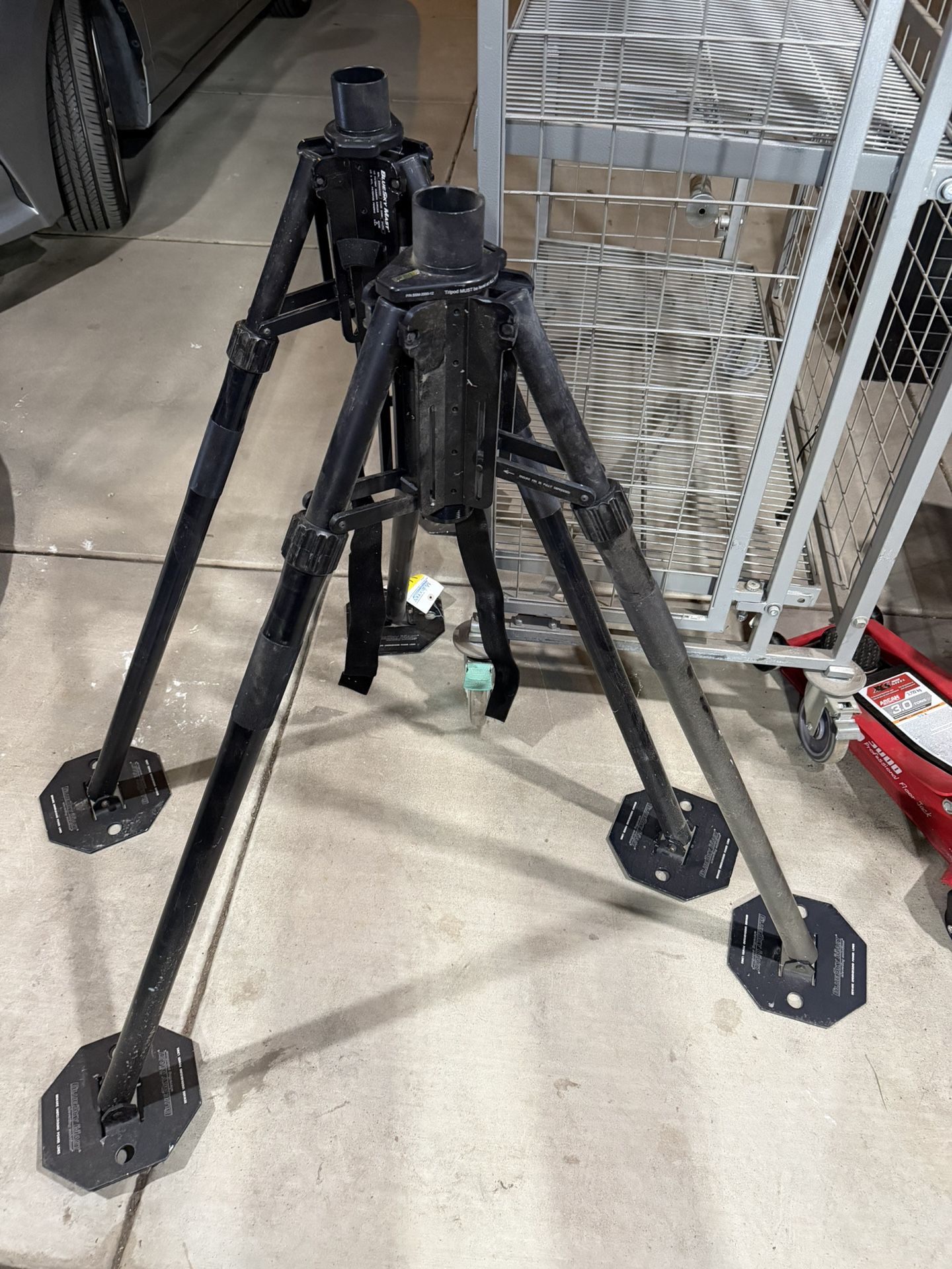 Tripod ~ Bluesky Mast