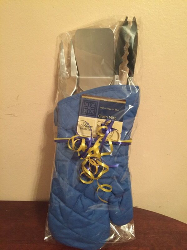 BBQ Mitt and Utensils