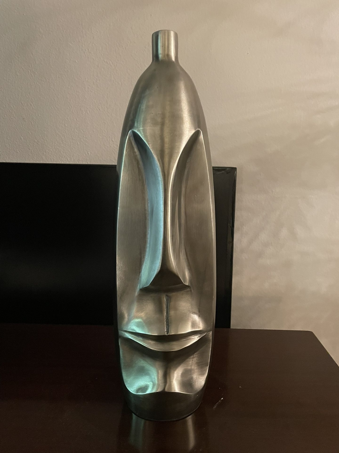 Modern Abstract Face Sculpture – Metallic Finish
