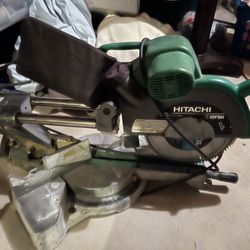 Hitachi 10” Compound Miter Saw