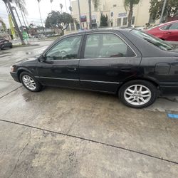 2000 Toyota Camry