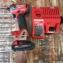 M18 Milwaukee Fuel 🔥 quiet 1/4” Hex Impact Drill with battery and charger (hydraulic drill - lighter and quieter)