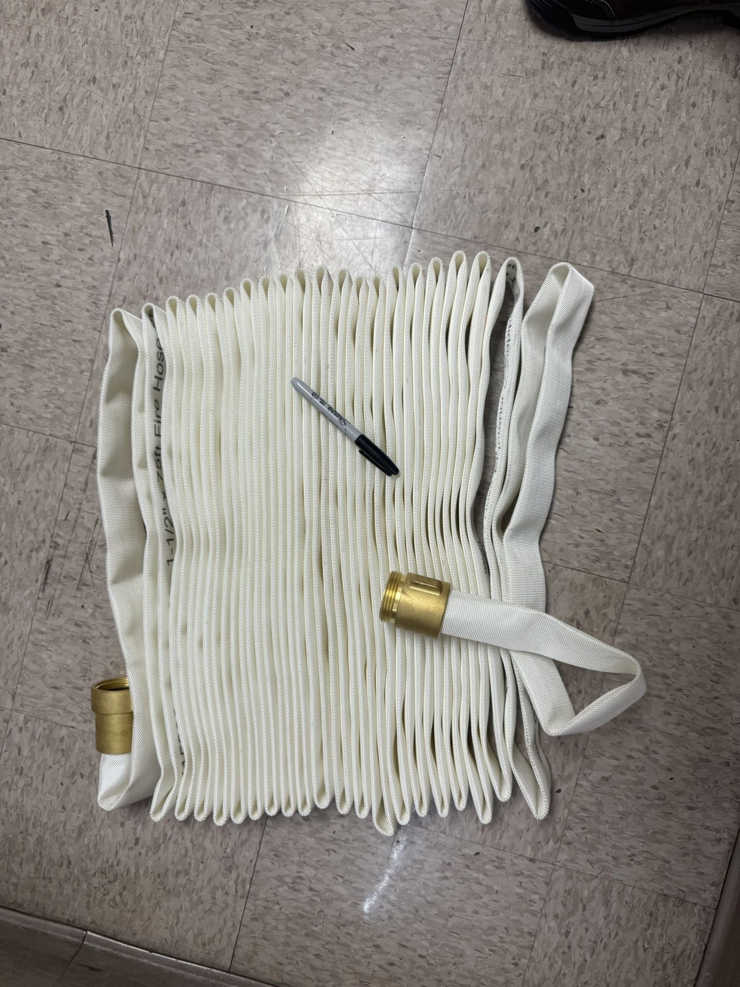 75 Ft 1-1/2 In New Fire Hose 