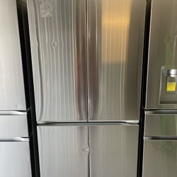 New LG 26.5 cu. ft. Smart French Door Refrigerator