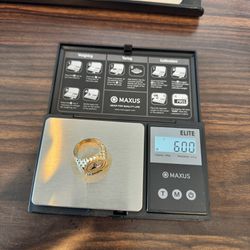 Mercedes Style Gold Ring 6 Grams