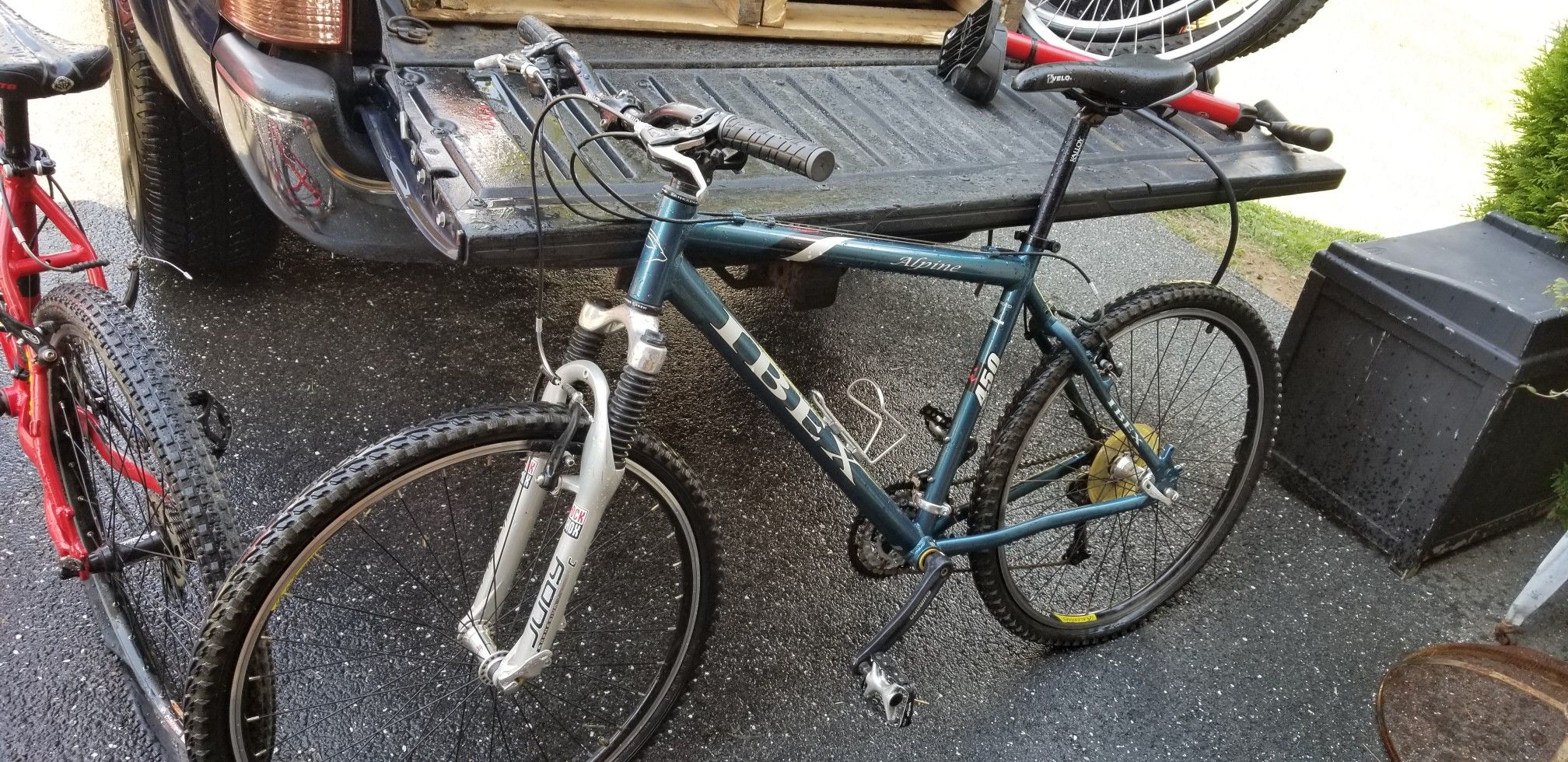 Blue Ibex 26 inch mens mountain bike 200.00