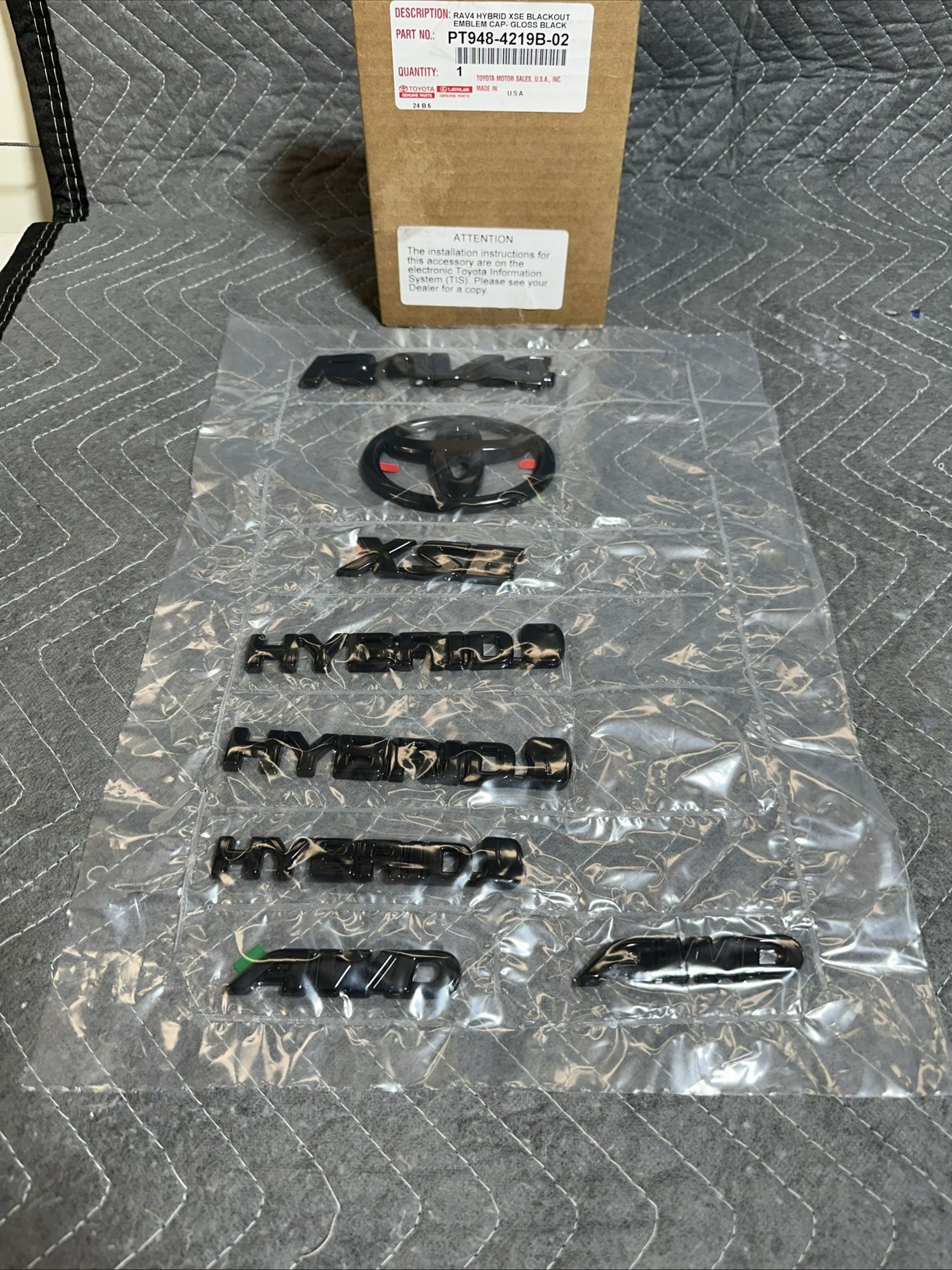 2019-2024 TOYOTA RAV4 HYBRID XSE BLACKOUT EMBLEM OVERLAY KIT GEN PT(contact info removed)B-02