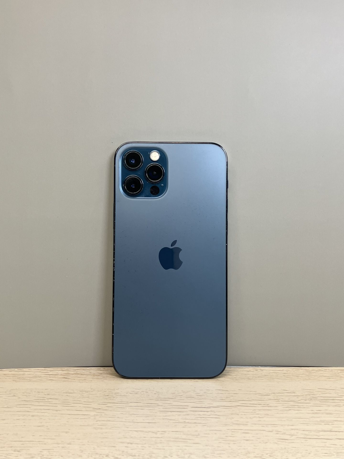 iPhone 12 Pro - Unlocked - 256GB