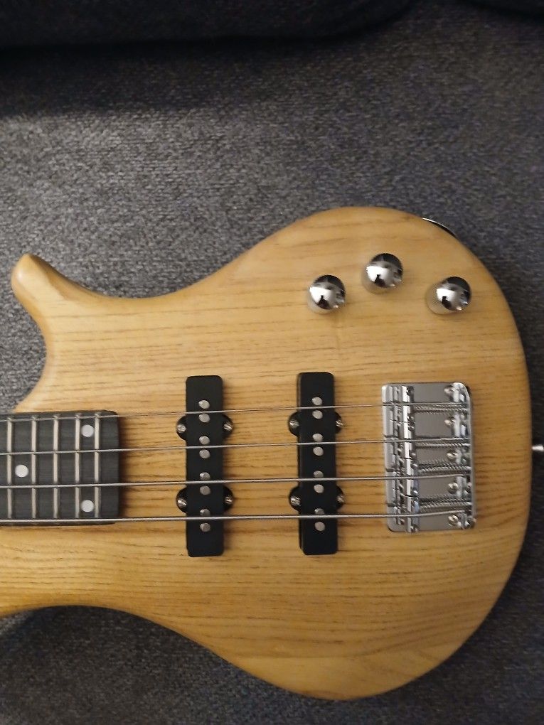 36 Inch Bass Guitar