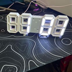 LED Clock can set an alarm and show temperature as well!