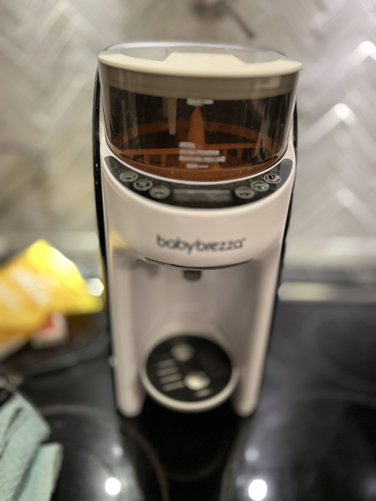 Like New Baby Brezza Formula Pro Advanced (2024) Plus Extras