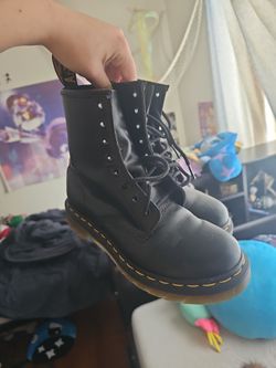 Doc Martins Womens Size 6 US