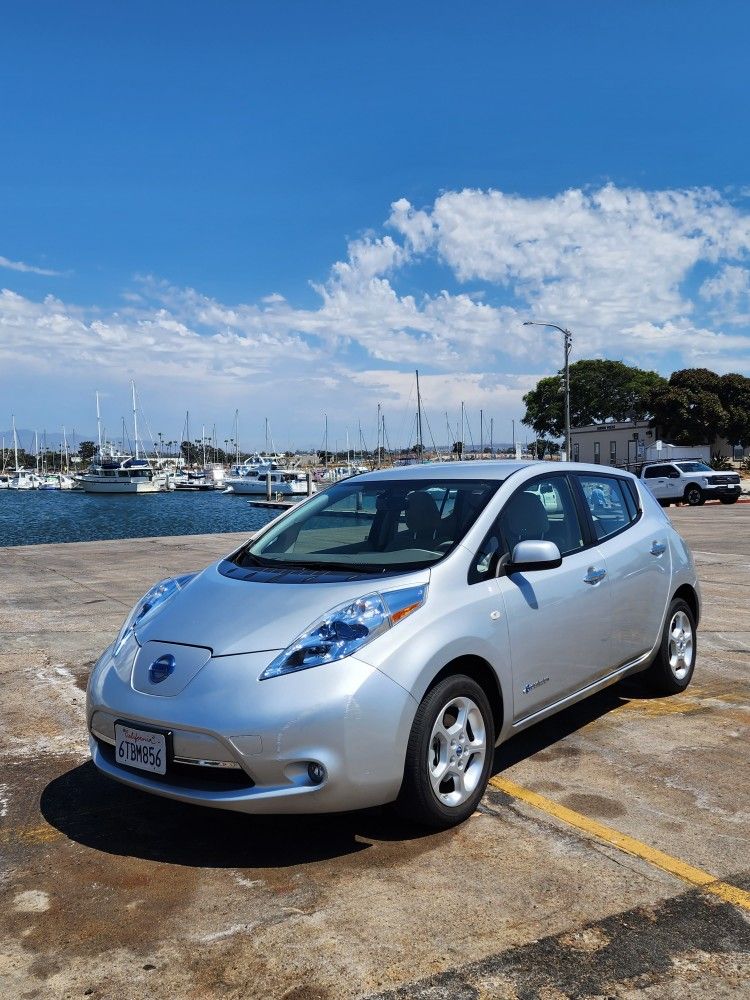 2011 Nissan Leaf for Sale in Chula Vista, CA OfferUp