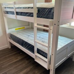 Litera twin Size Nueva En Su Caja Incluye Colchones 