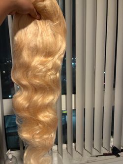 Blonde HUMAN HAIR  Lace front 13x6 28 inches never worn
