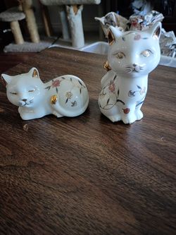 C. Henriksen Vintage white and gold ceramic salt and pepper shakers