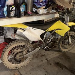 250F DIRT BIKE