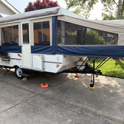 2009 Flagstaff 228D Pop Up/Tent Trailer