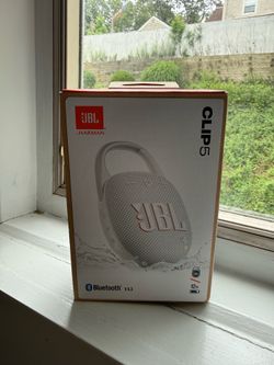 NEW JBL Clip 5 Speaker