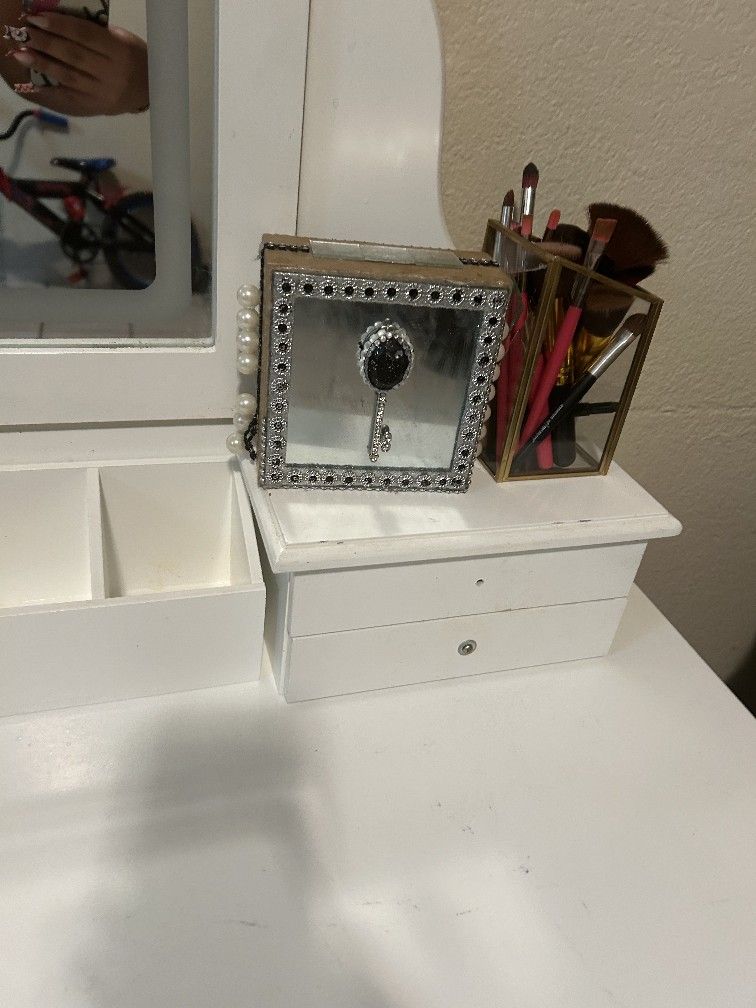 Vanity For Sale!!! $50 Obo