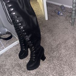 Size 6 Fashion Nova Thigh High Black Heel Boots