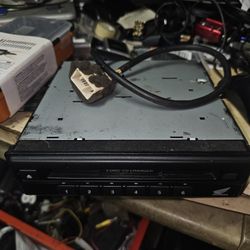Honda Goldwind GL1800 CD Changer 