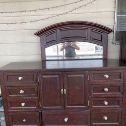 5 Piece Dresser Set 