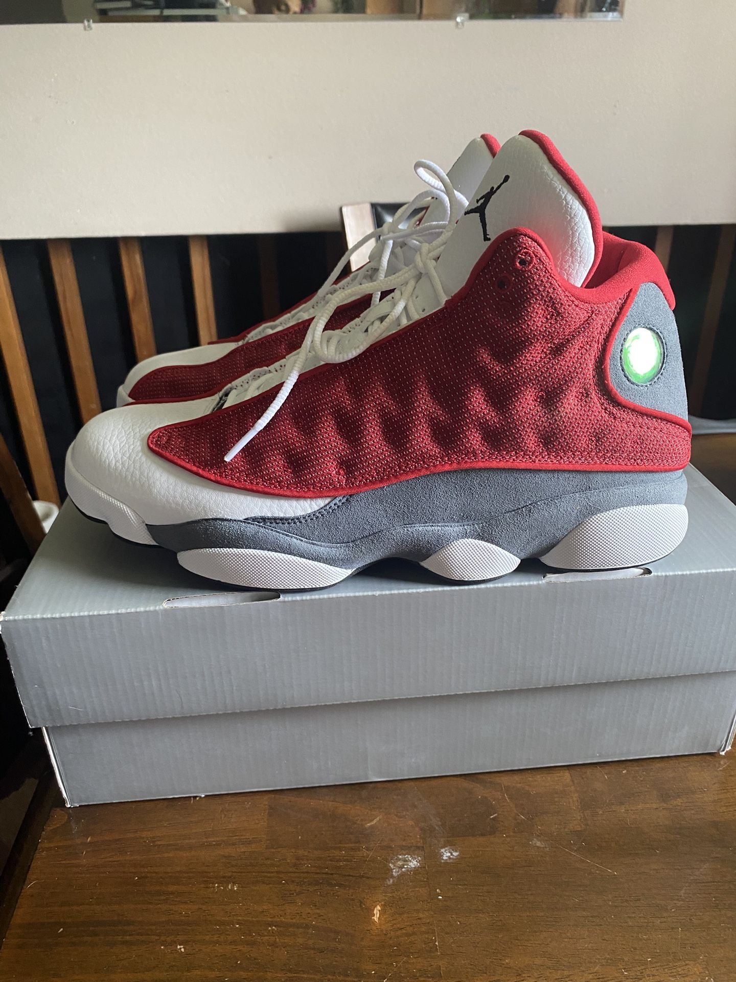Air Jordan 13 retro $100