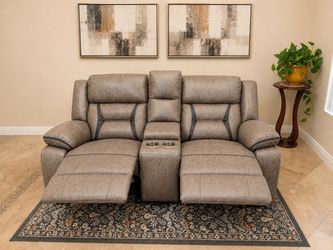 Beautiful Brand New Dual Reclining Glider Loveseat