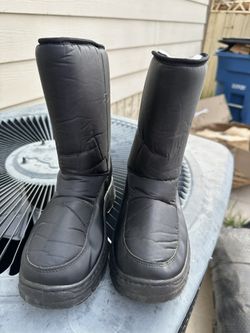 Snow Boots