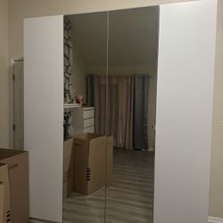 Wardrobe White  4 Doors 2 Mirror Sores