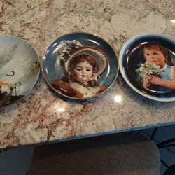 Set of 3 Antique Collectible Plates