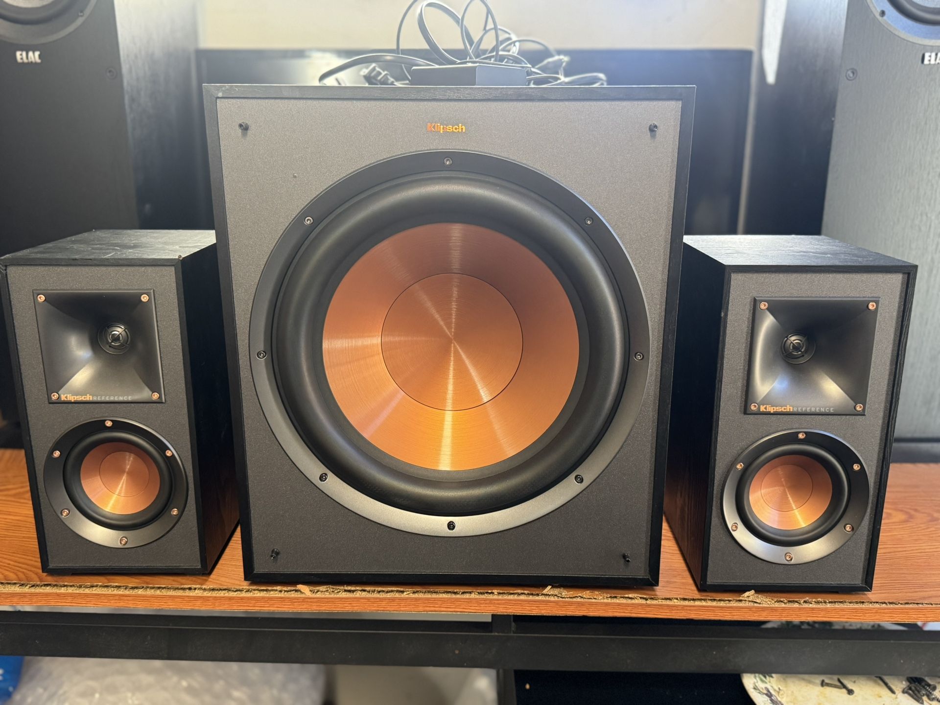 Klipsch Set Subwoofer And Bookshelf’s