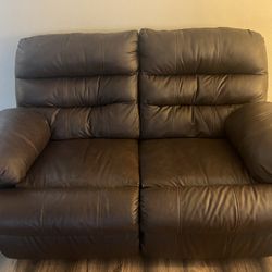 Leather Loveseat And Recliner