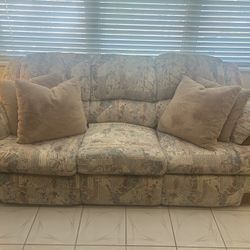 3 Person Pull Out Couch