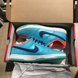 NIKE DUNK LOW SE BALTIC BLUE/DEEP ROYAL BLUE