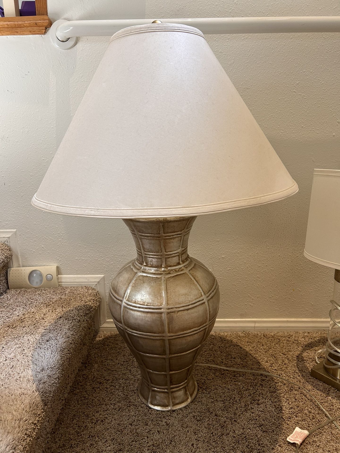 Gold/silvery Lamp
