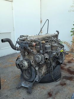2022 DD15 Engine (Engine only & Need Rebuild)