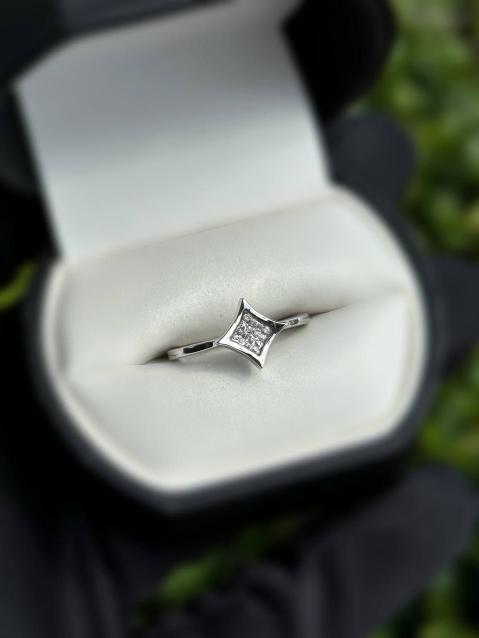 Jewelry 14k solid white gold diamond 0.10CTW triangle star shape ring sz 7.00