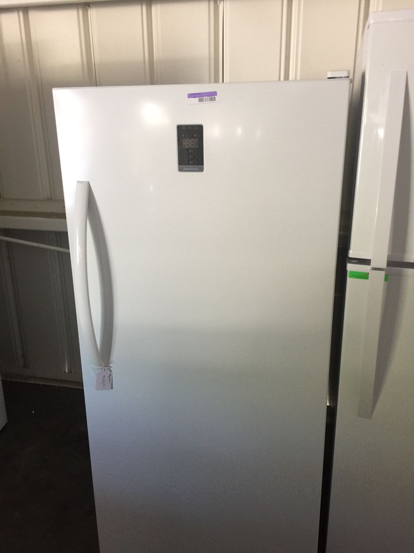 Insignia stand up freezer