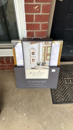 2 picture frames