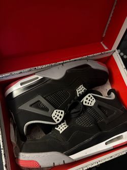Jordan 4’s breads