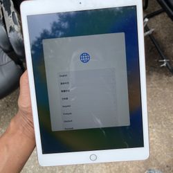 Apple iPad BRAND NEW 