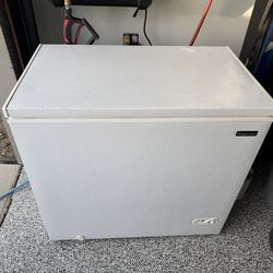 Chest freezer, 7 cu. ft.