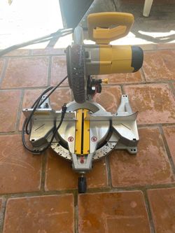 DeWalt Compound Miter Saw